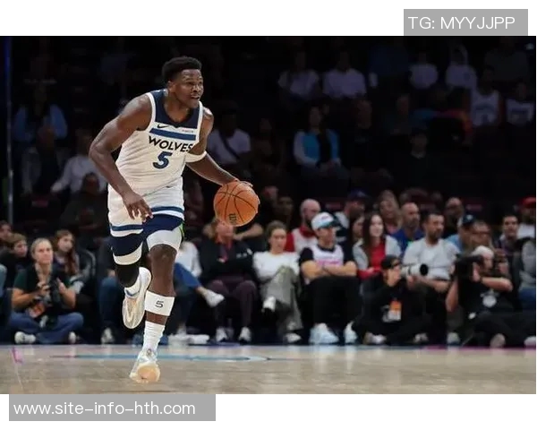 张佳玮盛赞爱德华兹：33分表现展现纯粹爆发力与全面实力